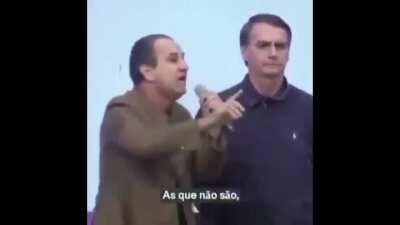 pastor humilha presidente (vídeo antigo)