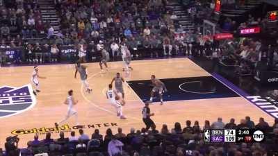 [Highlight] Ben Simmons tries to fool the Kings with some magic