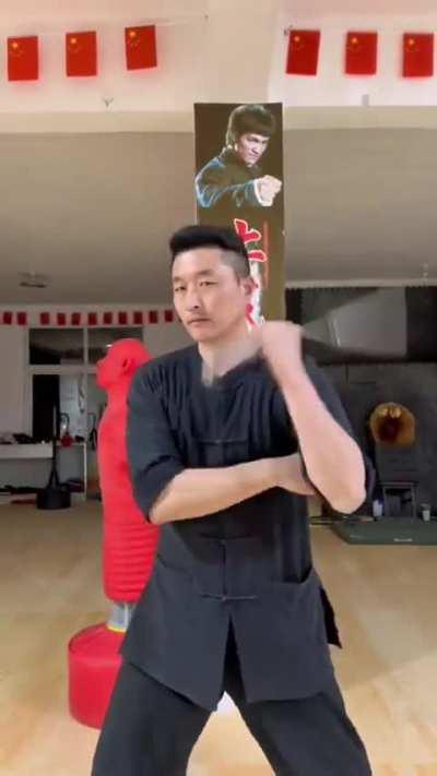 Unbelievable Nunchuck Mastery: Kung Fu Like You've Never Seen Before!