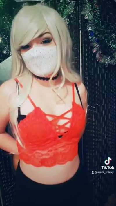 shake shake shake @smol_minxy