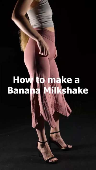 How to make a banana milkshake