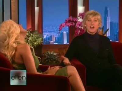 Christina Aguilera lots of cleavage