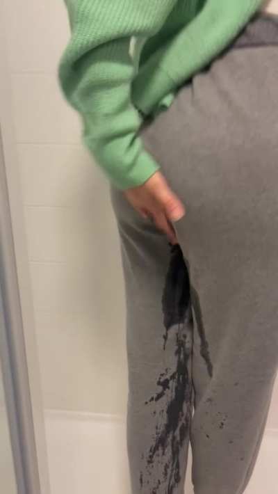 Watch to the end to see me taste my own piss 