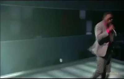 Midday Flashback: Kanye West “RoboCop” from his VH1 Storytellers episode.