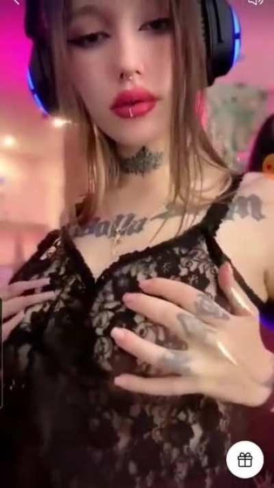 Sexy tattoo Tango live. Tattoo on pussy