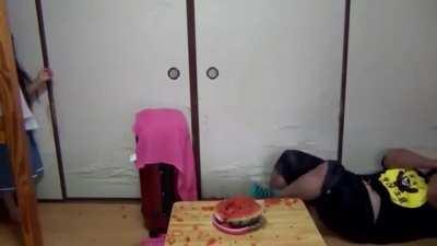 Busting a watermelon with rubber bands