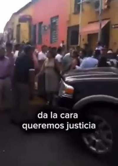 Don ayatole en su tierra, no será profeta