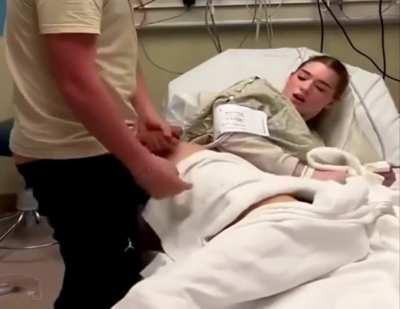 A quickie before surgery, Couple fuck in emergency room