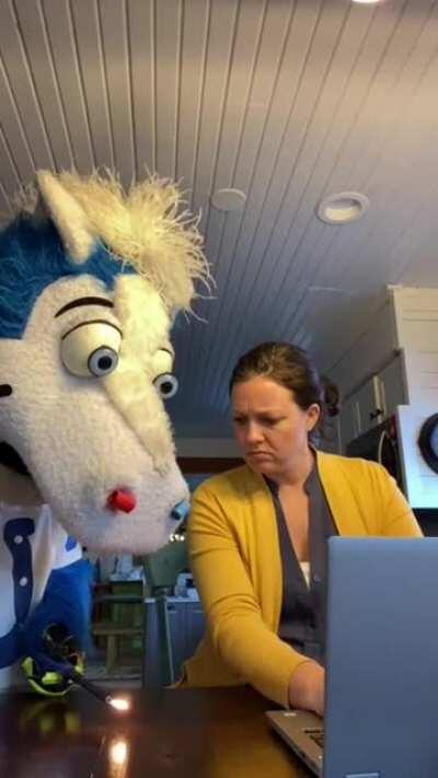 WoMAn gETs BrUTAlly CreAMPiEd bY HoRSE