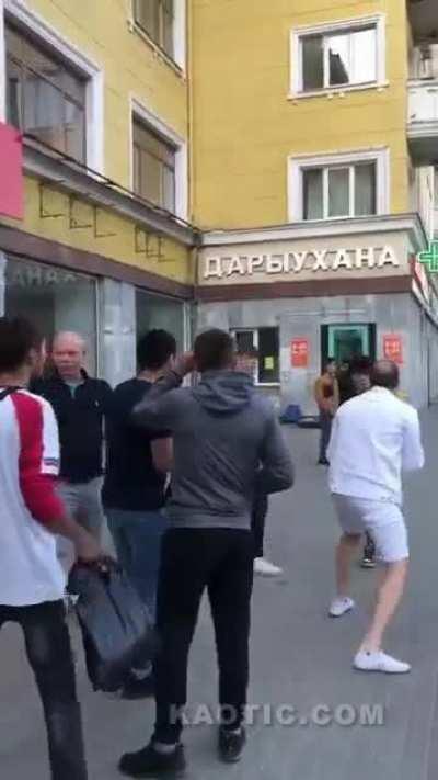 Russian knocks out 2