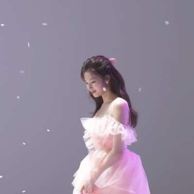 210212 - Princess Sana