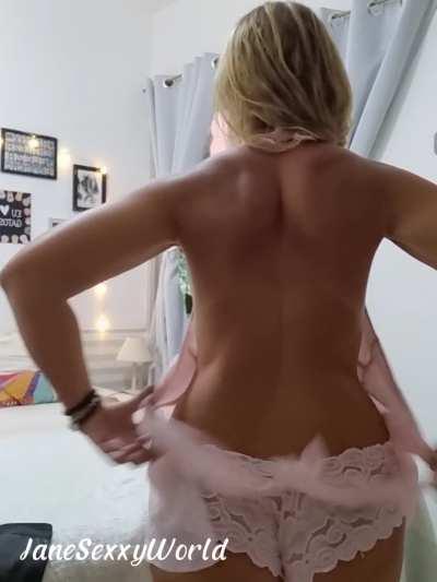 Is my mature hips boner worthy? (52y)