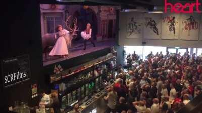 Elsa Fans in a Nutshell... Yes! I'm one of them! 😅