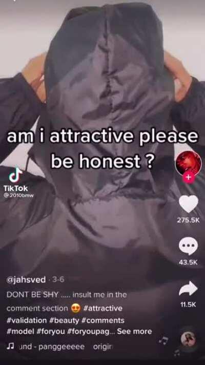 Le funny man looks like a funny car