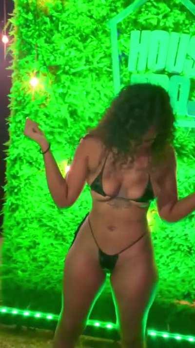 SOAK Pool Party ð¹ð¹ (ð¥:@joegeofoto)