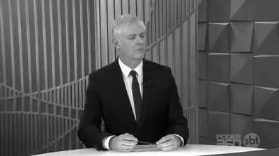 A POLÍTICA DO PÃO EM CIRCO À BOLSONARIANA. O PALHAÇO JÁ SABEM QUEM É, AGORA O BOBO DA CORTE...