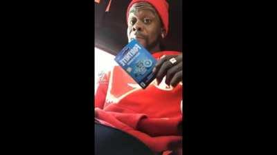 cardul de fortnite de 19 dolari suspicios dublat în limba română