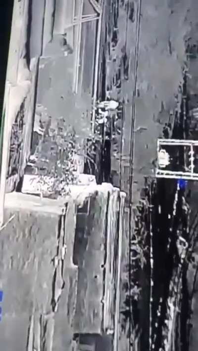 TW: Multiple Videos of Pakistani Security Forces ops against TTP.