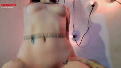 She’s only 19, I don’t wanna get her pregnant… but her bounces are dangerous.