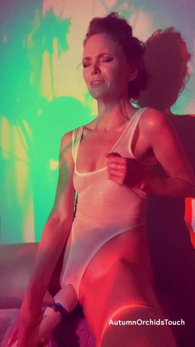 My Hitachi vibrator never ceases to amaze me…