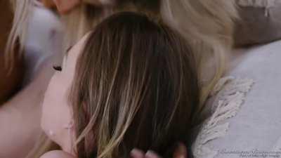 Horny ass MILF stepmom using her big toy like a pro