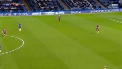 Here is a clip that includes Llorente going down and making that noise. From that point on till the end of the game Chelsea fans kept mocking and making fun of that noise by imitating it. It started off as regular booing and transitioned its way into high