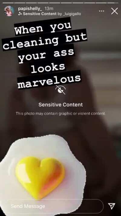 Bitch needs to just make a onlyfans and stop playing (papishelly)