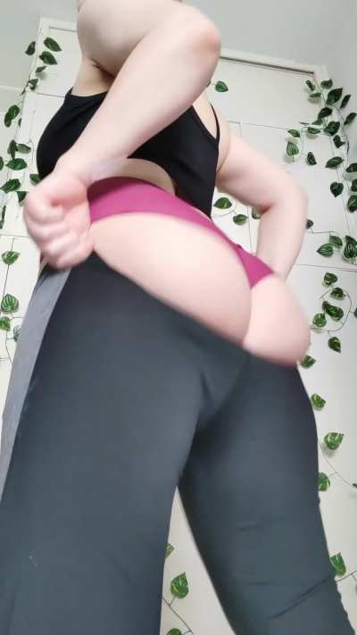 Yay! Today I conquered my leggings and finally got them on