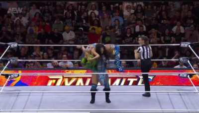 Nyla racks Monet 💪🏽