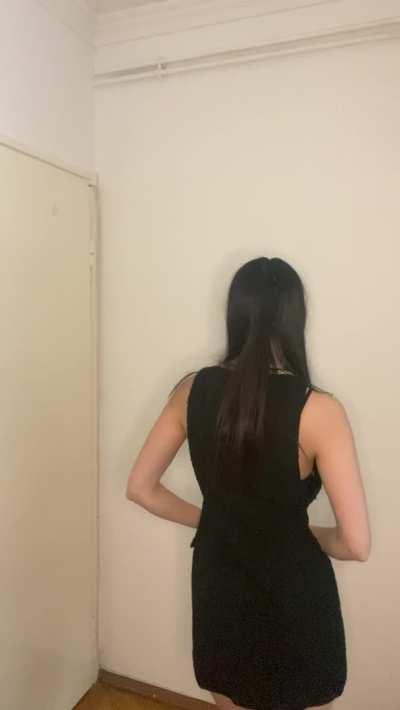 Straight out the shower, looking for daddy...