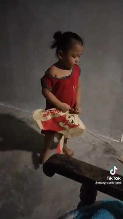 A grab drivers pasalubong to his son with a twist