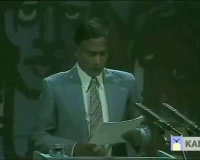 #১৯৮০_সালে_বিটিভির_রঙিন_সম্প্রচার_উদ্বোধন করেন তৎকালীন প্রেসিডেন্ট জিয়াউর রহমান বীরউত্তম। দর্শক সারিতে উপস্থিত ছিলেন সাবেক প্রধানমন্ত্রী বেগম খালেদা জিয়া। উল্লেখ্য দক্ষিণ এশিয়ায় বাংলাদেশই প্রথম। এমনকি ভারতেরও আগে।