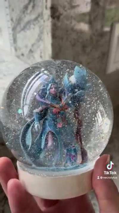 After my FV's chrono-snowglobe, I present CM's freezing f̶i̶e̶l̶d̶ crystal ball!