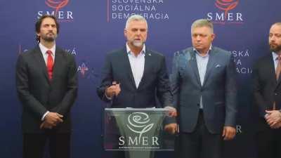 06/2023 - Gaspar a Fico zlahcovali vyhrazky smrtou prezidentke Caputovej od dochodcu. Ja sa im nedivím, tým dôchodcom, potrebujú uvoľniť ventil,“ povedal Gašpar.