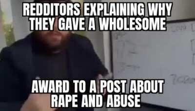 Guys loonk at me I gave holesum award😁😁😁😁😁😆😆😅😅😅😅😎😎😎😎🥵🥵