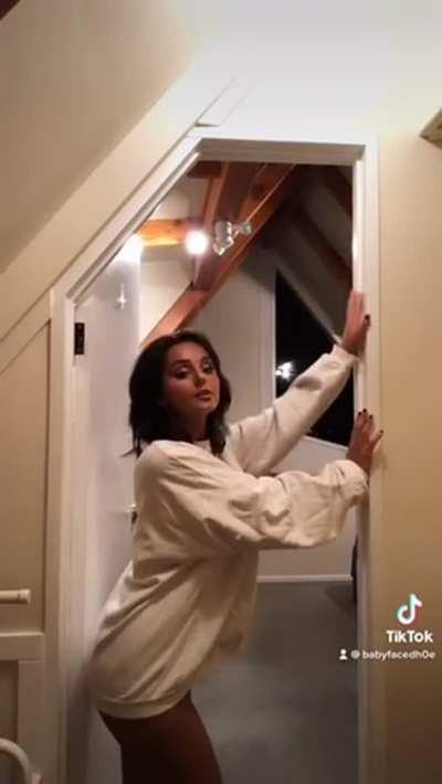 busty petite slut takes on the silhouette challenge 🤤