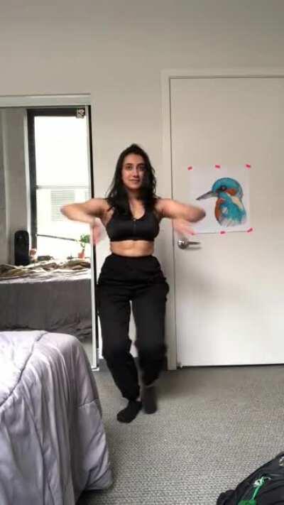 Took a couple classes on Steezy Studio and learnt this waacking routine ^_^