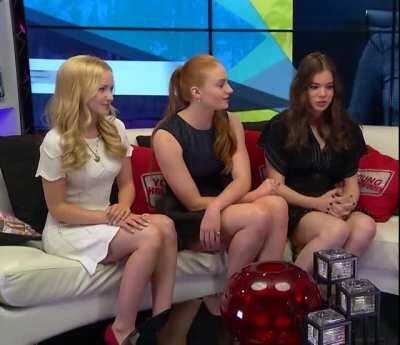 Dove Cameron, Sophie Turner and Hailee Steinfeld