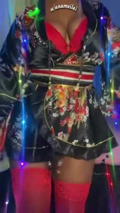 Happy Holidays Vixen Viewers! 40% off happening now