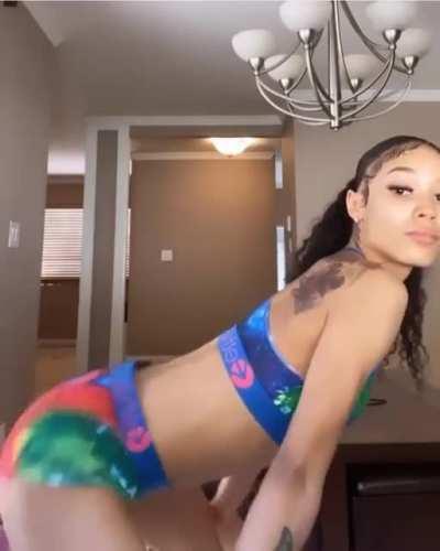 old coi twerk vid🫡
