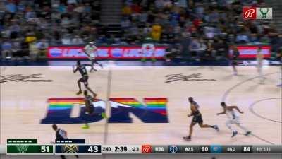 [Highlight] Bobby Portis blocks Green's 3P attempt then turns him into a pop tart