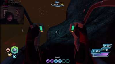 Caseoh has a…friendly encounter.