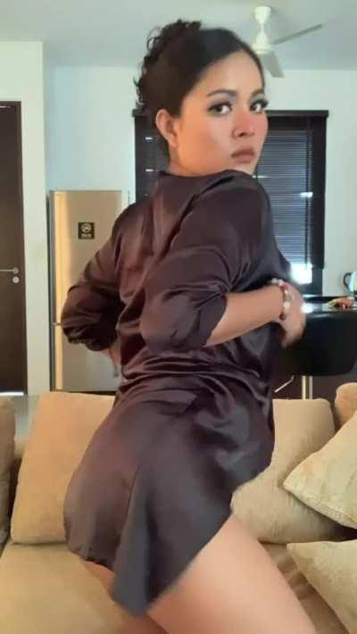 I hope this angle makes you cum really fast