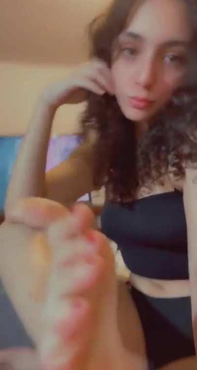 Sunday funday, what are your thoughts on my feet 🐾🥰 be honest 