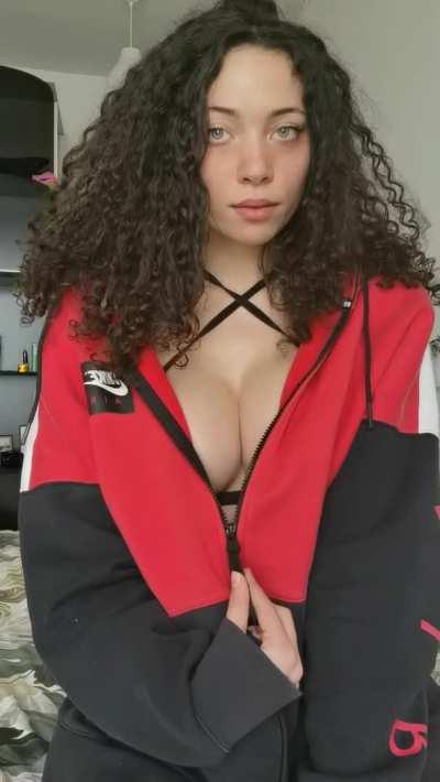 Ever fucked a busty italian girl like me? :)