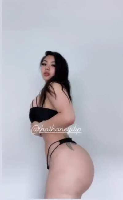 🍑🖤
