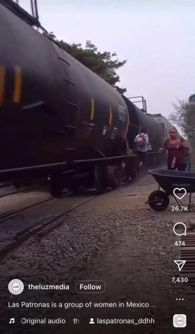 Las Patronas, a volunteer group of women who distribute lifesaving food and water to migrants