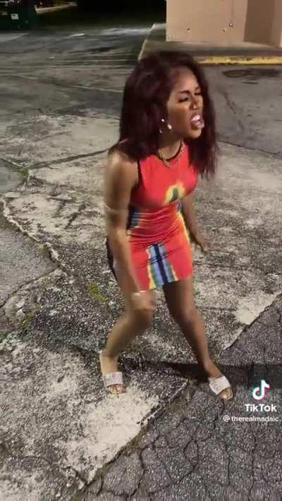 Y’all I knew she looked familiar 