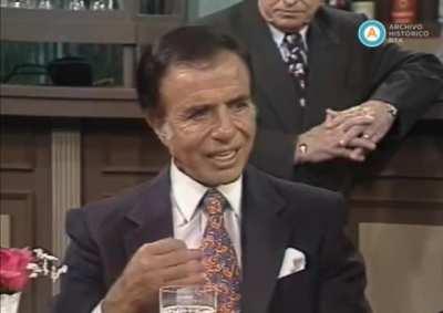 Ustedes son muy chicos, pero tuvimos al mejor presidente de los &uacute;ltimos tiempos y era &eacute;l.