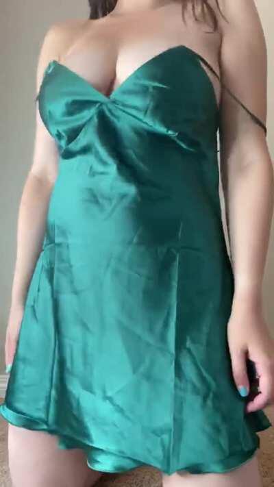 I'm just going to shimmy on out of this dress if that's okay with you ;) [OC]